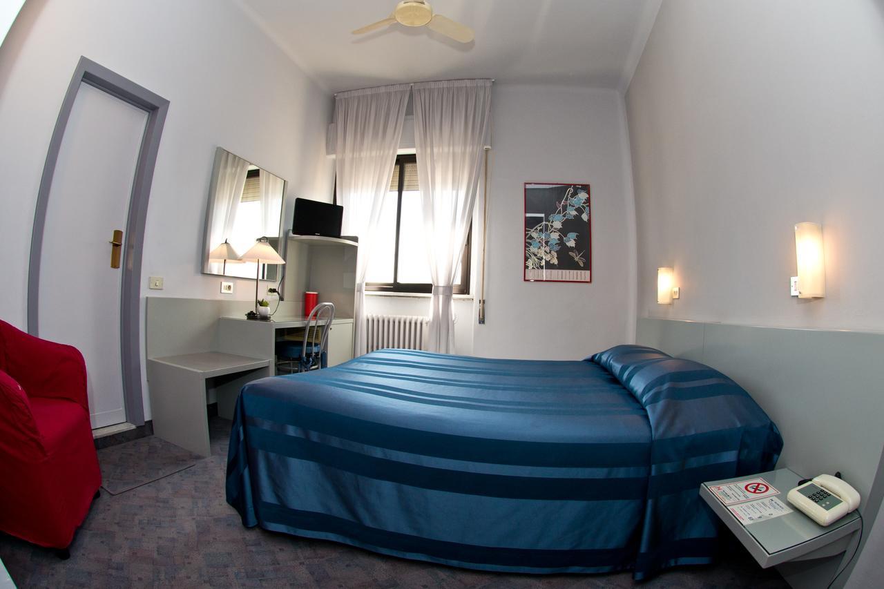 Hotel Milano Пистоя Екстериор снимка